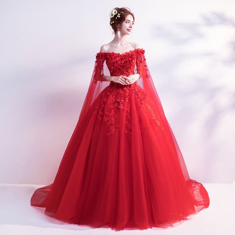 Long-sleeved wedding dress