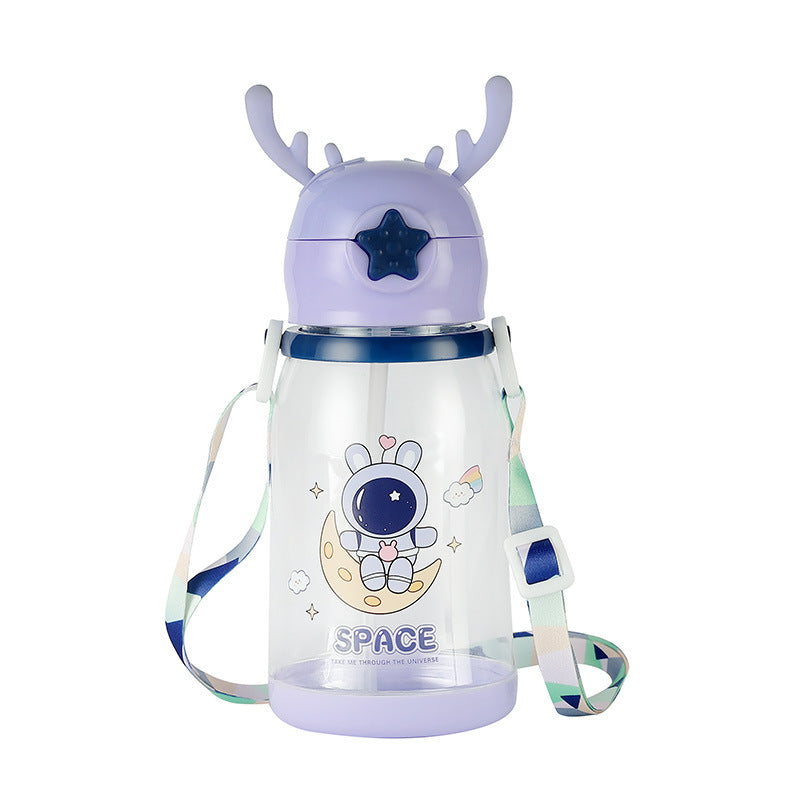 Children's large capacity antler plastic cartoon sippy cup