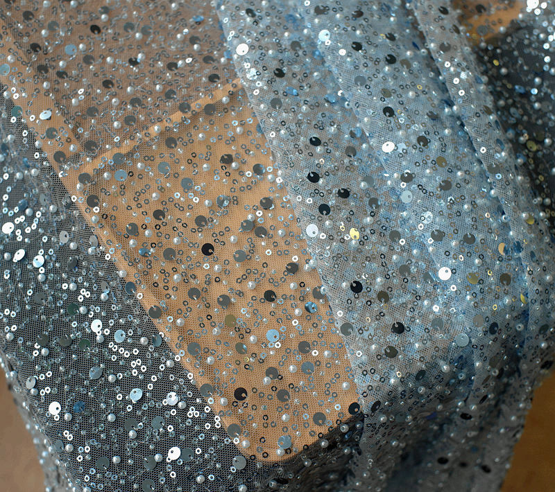 806781740-8